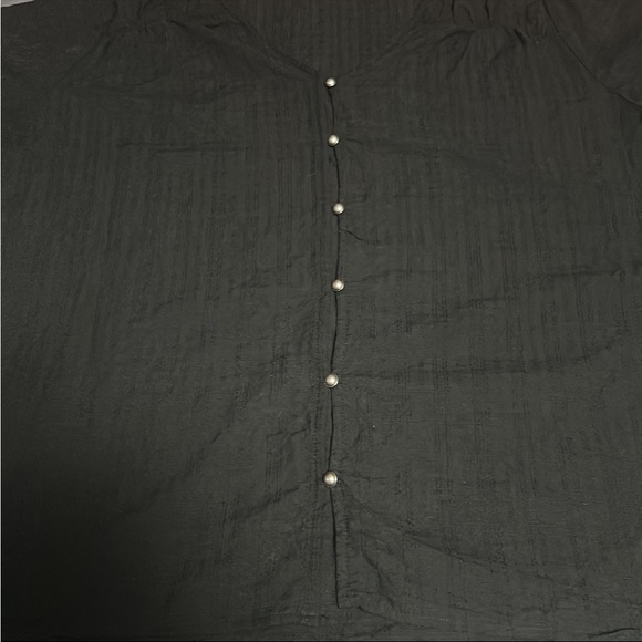 Plus Size Black Blouse 2X - Picture 2 of 4